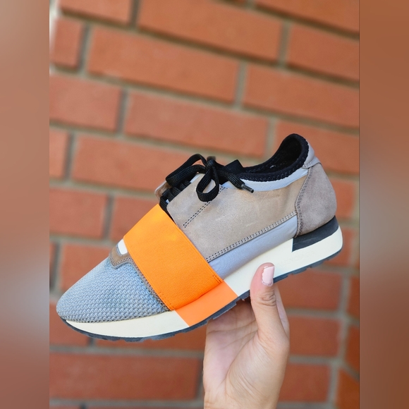 BALENCIAGA  Race Runner Low Top Sneakers US 6 - Picture 2 of 12